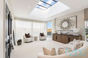 Photo 24- click for photo gallery